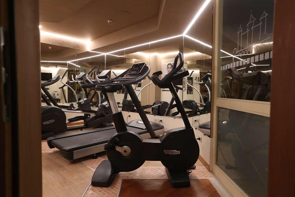 Alpen Suite Hotel Мадонна-ди-Кампильо Удобства фото