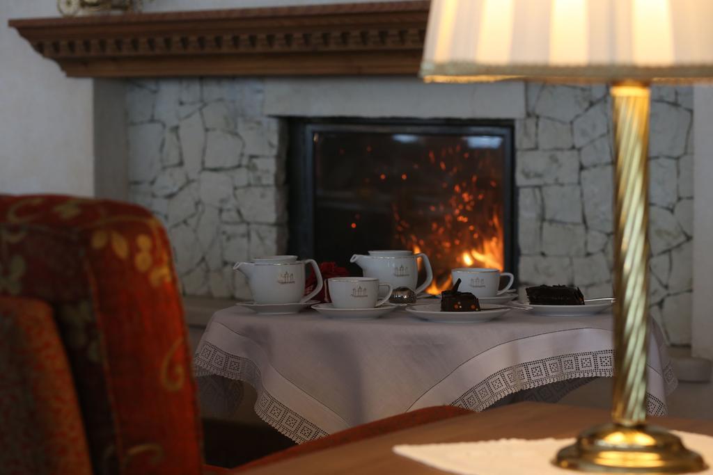 Alpen Suite Hotel Мадонна-ди-Кампильо Экстерьер фото