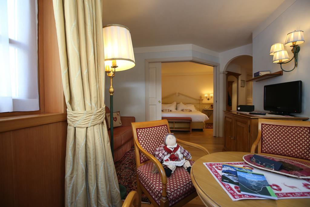 Alpen Suite Hotel Мадонна-ди-Кампильо Экстерьер фото