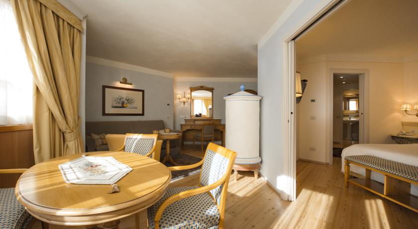Alpen Suite Hotel Мадонна-ди-Кампильо Экстерьер фото